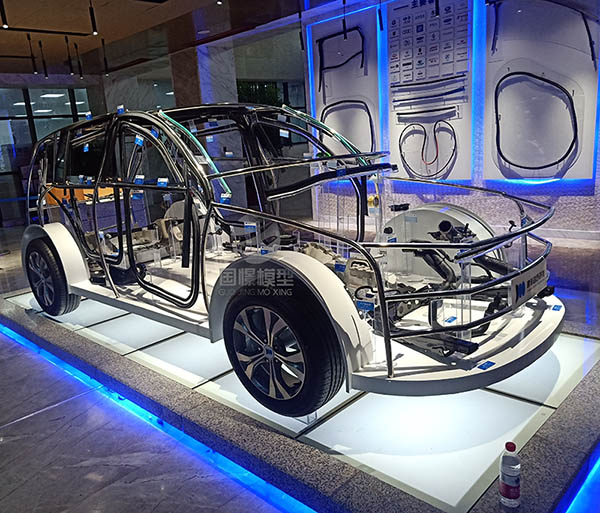 巴彦卓尔透明车模型